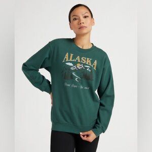 New - Suburban Riot Alaska Mount Hayes Classic Small Sweatshirt